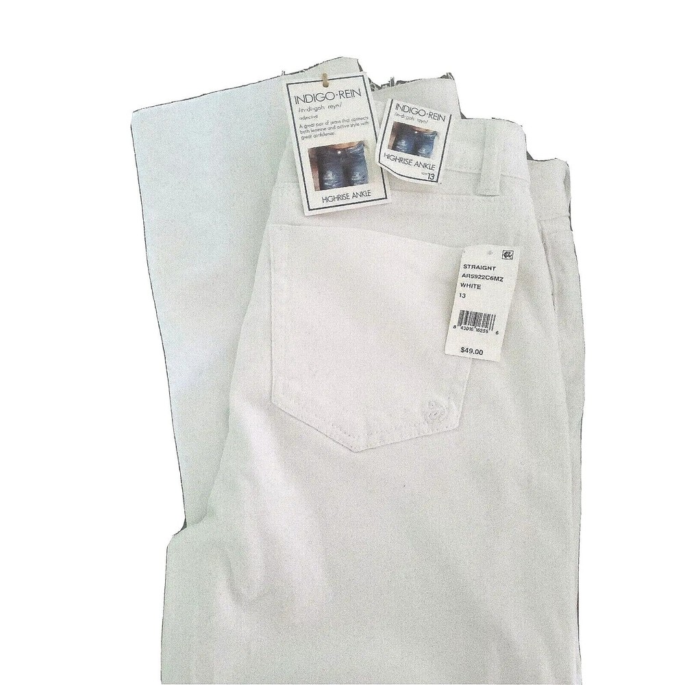 NWT*INDIGO-REIN White Ankle Jeans Size/13/31x26-Straight High Rise Stretch Frayd